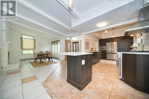 122 Balmoral Drive, Brantford, ON - Indoor Photo Showing Kitchen With Stainless Steel Kitchen