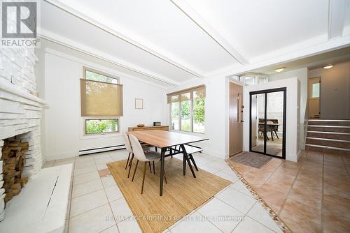 122 Balmoral Drive, Brantford, ON - Indoor Photo Showing Dining Room