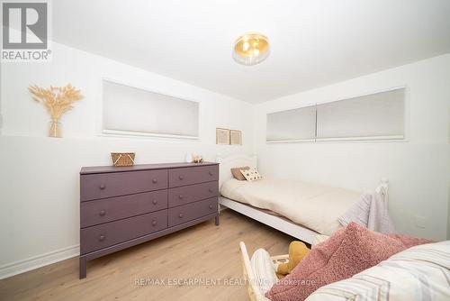 122 Balmoral Drive, Brantford, ON - Indoor Photo Showing Bedroom