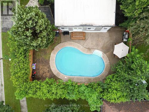 122 Balmoral Drive, Brantford, ON - Outdoor With In Ground Pool