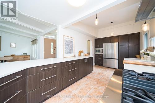 122 Balmoral Drive, Brantford, ON - Indoor Photo Showing Kitchen