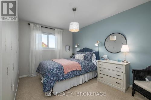 1056 Pinewood Place, Kingston (City Northwest), ON - Indoor Photo Showing Bedroom