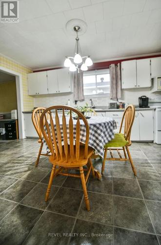 173 Columbus Avenue, Timmins (Timmins South - West), ON - Indoor Photo Showing Dining Room