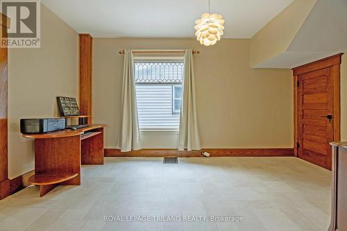 17 Balaclava Street, St. Thomas, ON - Indoor Photo Showing Other Room