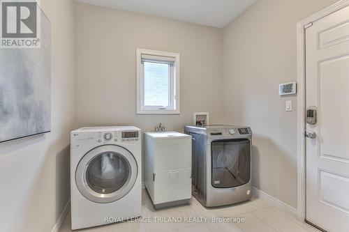 1281 Waterwheel Road, London, ON - Indoor Photo Showing Laundry Room