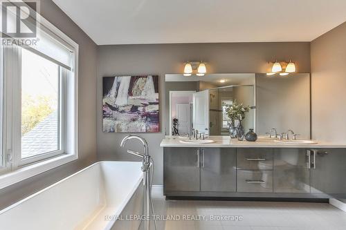 1281 Waterwheel Road, London, ON - Indoor Photo Showing Bathroom