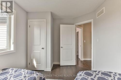 1281 Waterwheel Road, London, ON - Indoor Photo Showing Bedroom