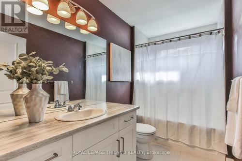 1281 Waterwheel Road, London, ON - Indoor Photo Showing Bathroom