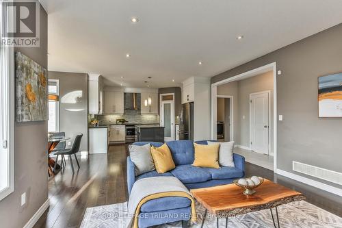 1281 Waterwheel Road, London, ON - Indoor Photo Showing Living Room