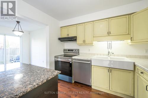 788 Silversmith Street, London, ON - Indoor Photo Showing Kitchen