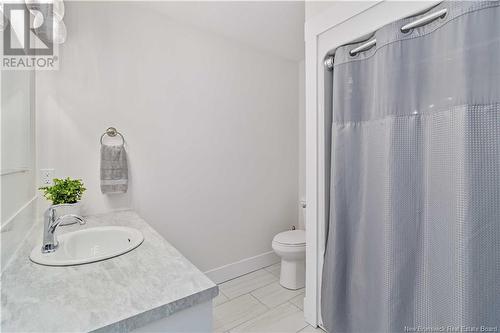 16 Johnson Avenue, Oromocto West, NB - Indoor Photo Showing Bathroom