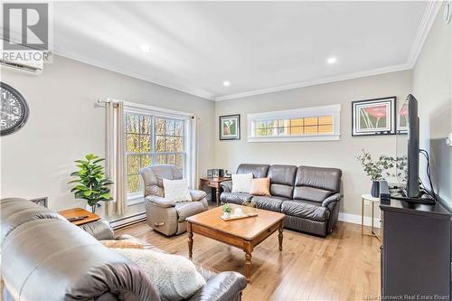 16 Johnson Avenue, Oromocto West, NB - Indoor Photo Showing Living Room