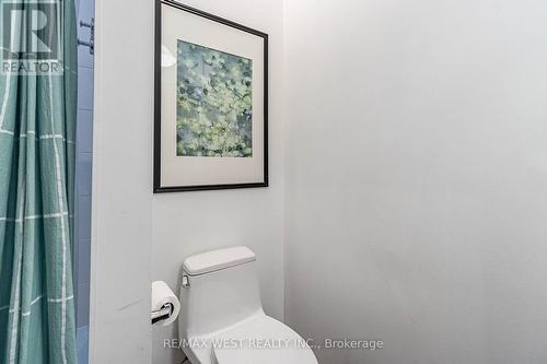 821 - 155 Dalhousie Street, Toronto, ON - Indoor Photo Showing Bathroom