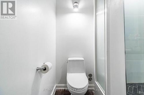 821 - 155 Dalhousie Street, Toronto, ON - Indoor Photo Showing Bathroom