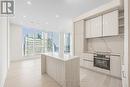 4005 - 15 Mercer Street, Toronto, ON  - Indoor Photo Showing Kitchen 