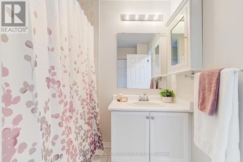 126 Rush Road, Aurora, ON - Indoor Photo Showing Bathroom