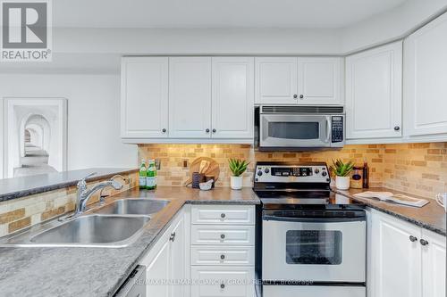 126 Rush Road, Aurora, ON - Indoor Photo Showing Kitchen With Double Sink