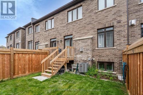 20 Verbena Street, East Gwillimbury, ON - Outdoor With Exterior