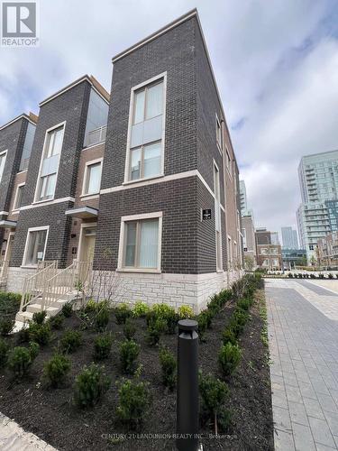 140 - 11 Almond Blossom Mews, Vaughan, ON - Outdoor