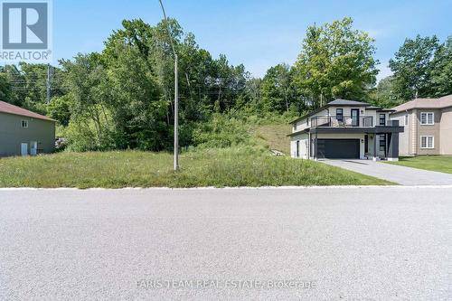 722 Aberdeen Boulevard, Midland, ON 