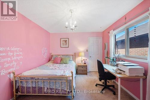 77 Lord Simcoe Drive, Brampton, ON - Indoor Photo Showing Bedroom