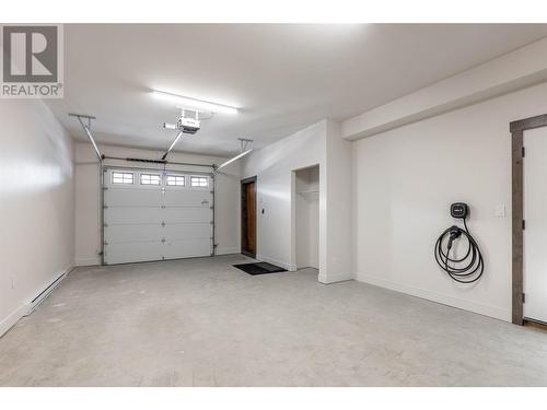 7000 Mcgillivray Lake Drive Unit# 4, Sun Peaks, BC - Indoor Photo Showing Garage