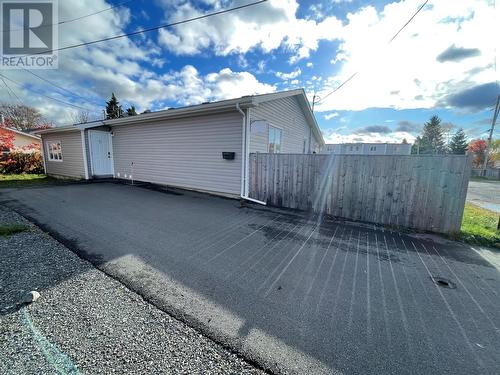 1C O'Neil Avenue, Grand Falls-Windsor, NL - Outdoor