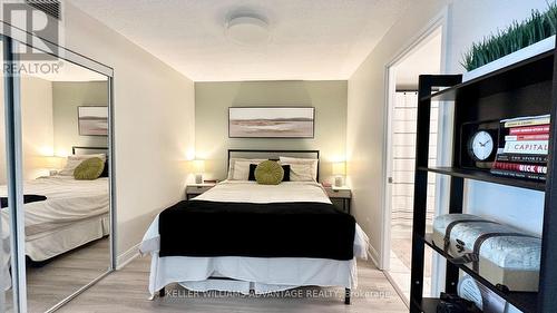 605 - 1 Scott Street, Toronto, ON - Indoor Photo Showing Bedroom