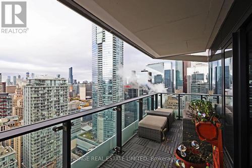 3303 - 224 King Street W, Toronto, ON - Outdoor With Balcony With View With Exterior