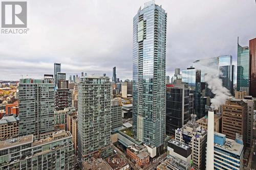 3303 - 224 King Street W, Toronto, ON - Outdoor With Facade