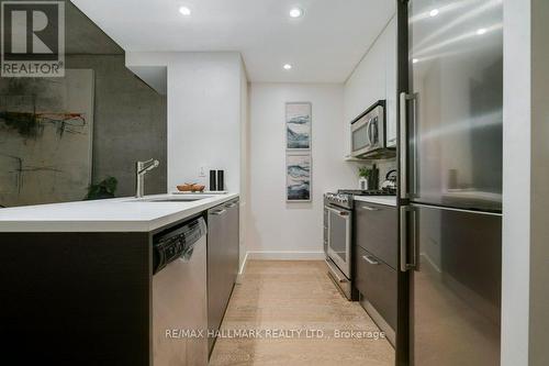 Lw9 - 90 Broadview Avenue, Toronto, ON - Indoor Photo Showing Kitchen With Stainless Steel Kitchen