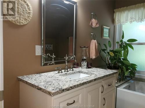 85 Ann Street, Thamesville, ON - Indoor Photo Showing Bathroom