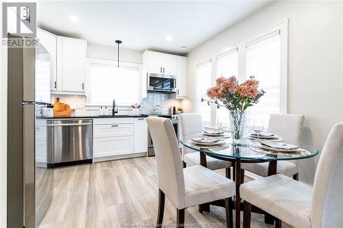 1748 Hall Avenue, Windsor, ON - Indoor Photo Showing Dining Room