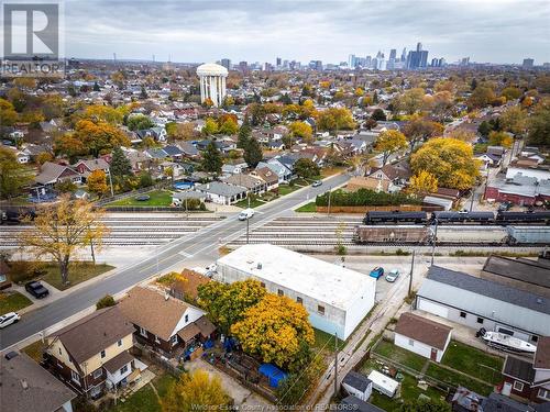 1748 Hall Avenue, Windsor, ON - Outdoor With View