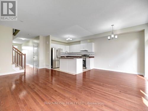 720 Brian Good Avenue, Ottawa, ON - Indoor Photo Showing Kitchen