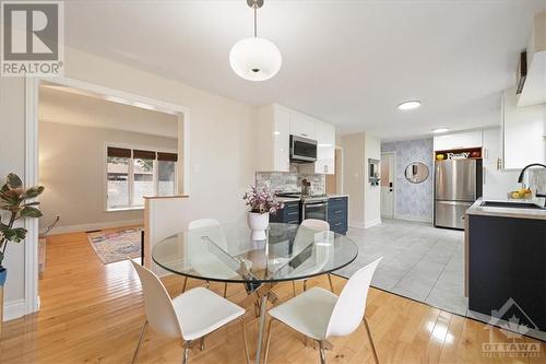 818 Vinette Crescent, Ottawa, ON - Indoor Photo Showing Dining Room