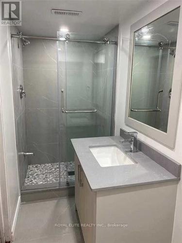 27 Frey Crescent, Toronto, ON - Indoor Photo Showing Bathroom