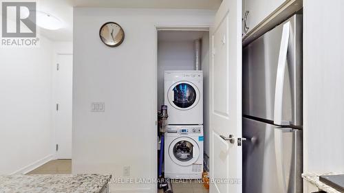 707 Sw - 9191 Yonge Street, Richmond Hill, ON - Indoor Photo Showing Laundry Room