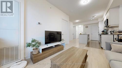 707 Sw - 9191 Yonge Street, Richmond Hill, ON - Indoor Photo Showing Living Room