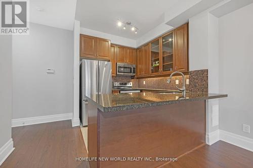 201 - 151 Upper Duke Crescent, Markham, ON - Indoor Photo Showing Kitchen