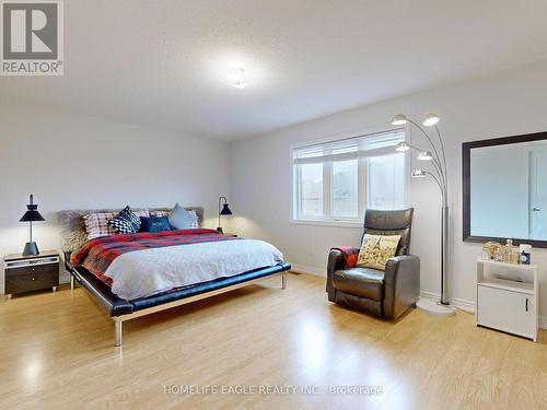 44 Pexton Avenue, Richmond Hill, ON - Indoor Photo Showing Bedroom