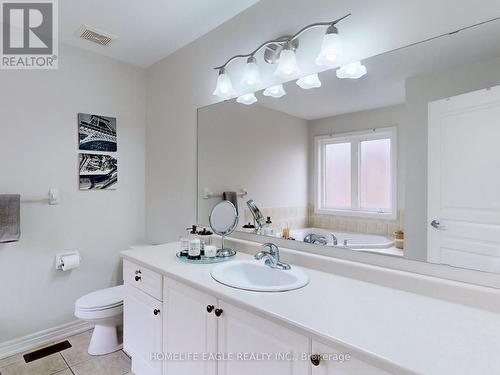 44 Pexton Avenue, Richmond Hill, ON - Indoor Photo Showing Bathroom