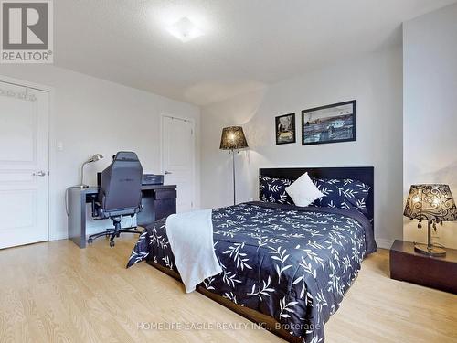 44 Pexton Avenue, Richmond Hill, ON - Indoor Photo Showing Bedroom