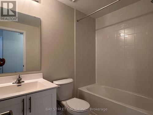 111 - 1573 Rose Way, Milton, ON - Indoor Photo Showing Bathroom