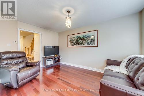 2274 Grouse Lane, Oakville, ON - Indoor Photo Showing Living Room