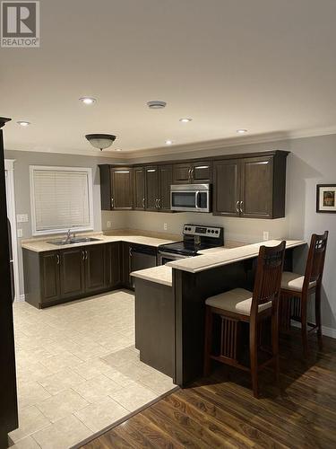 1 Fallowtree Place, St. John'S, NL - Indoor Photo Showing Kitchen