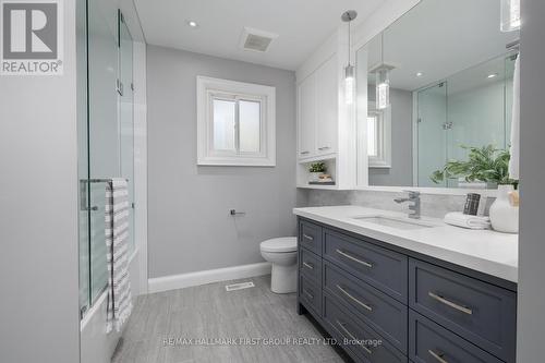 62 Deverell Street, Whitby, ON - Indoor Photo Showing Bathroom