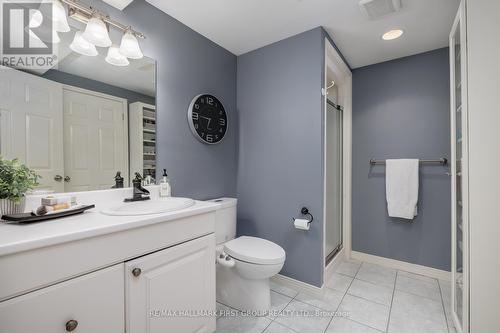 62 Deverell Street, Whitby, ON - Indoor Photo Showing Bathroom