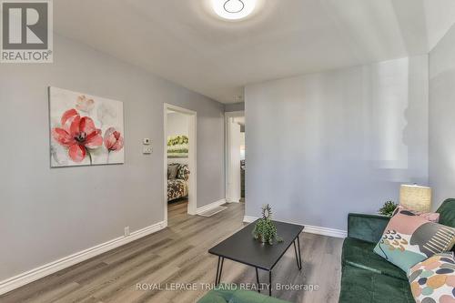 115 Vauxhall Street, London, ON - Indoor Photo Showing Living Room