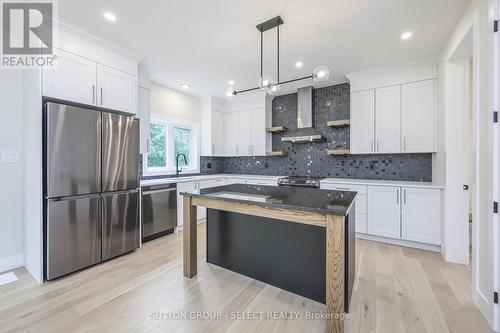 119 Optimist Drive, Southwold (Talbotville), ON - Indoor Photo Showing Kitchen With Upgraded Kitchen